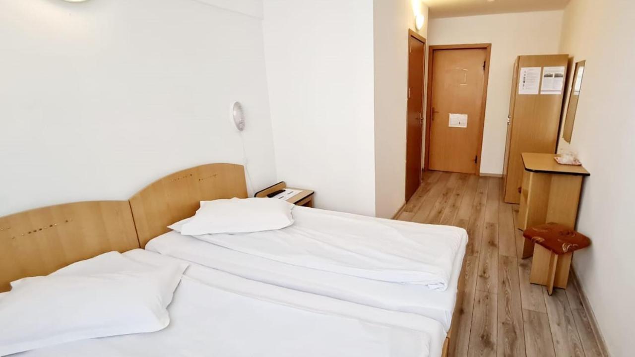 Hotel Victoria Яссы Экстерьер фото